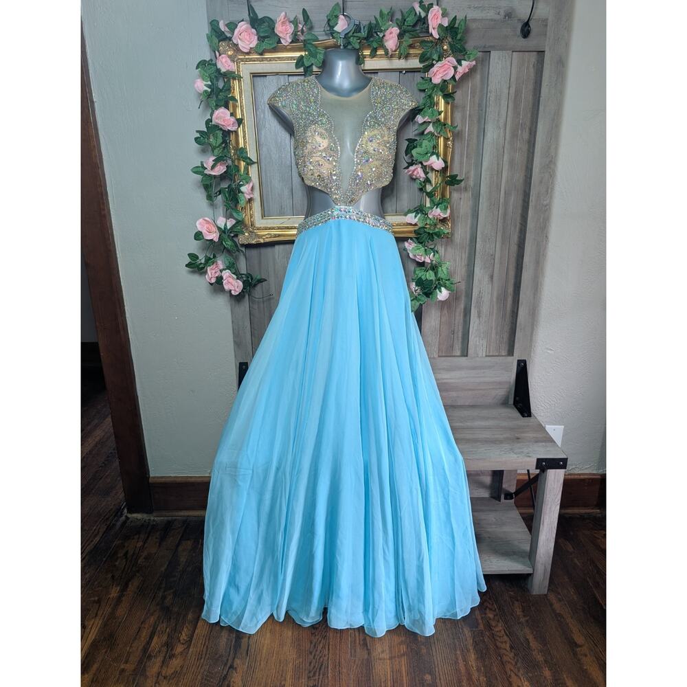Madison James Prom Dress Size 6 Aqua Blue Crystal Beaded Pageant Formal Gown